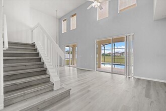521 Bromley Ct in Kissimmee, FL - Foto de edificio - Building Photo