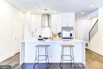 3467 Holmead Pl NW in Washington, DC - Building Photo - Building Photo