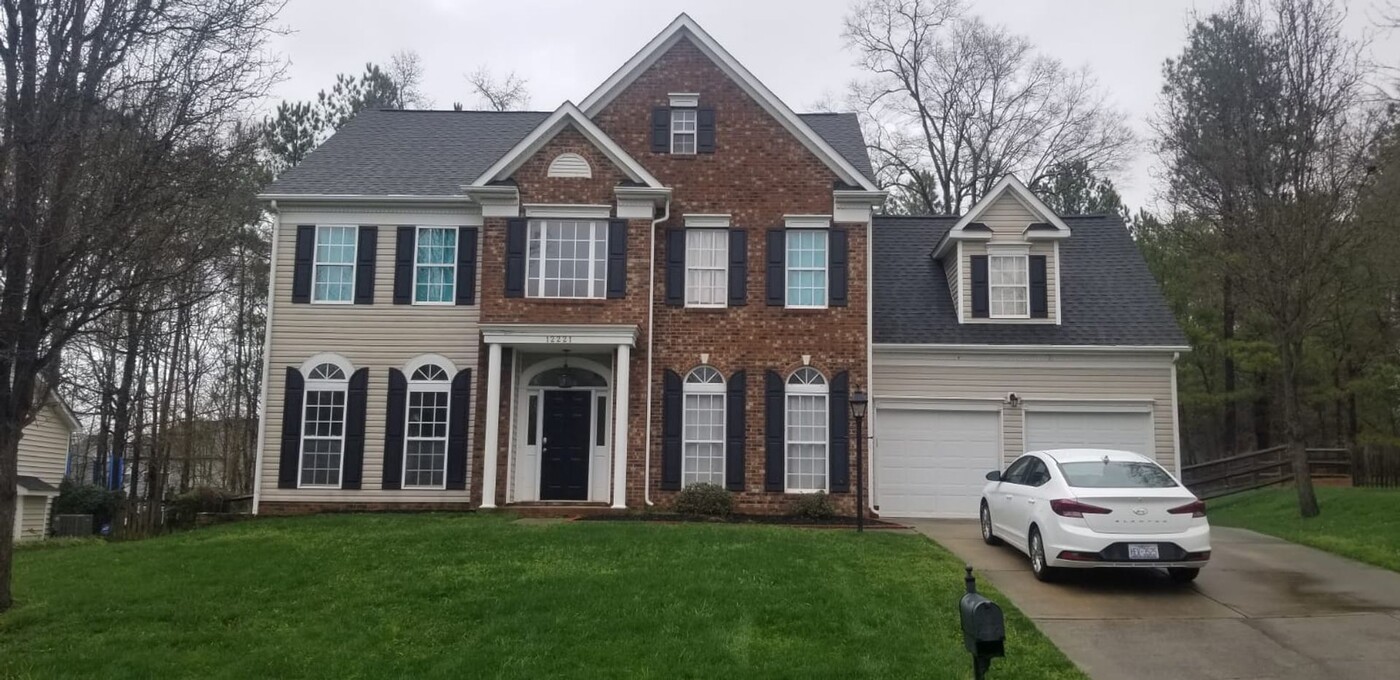 12221 Silveroak Ln in Charlotte, NC - Building Photo