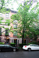 451 W 22nd St Apartments