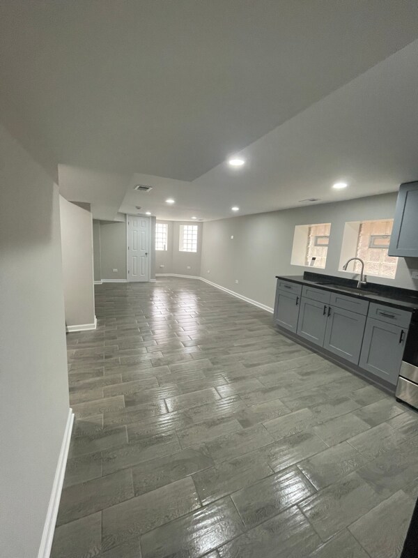 5924 S Rockwell St, Unit B in Chicago, IL - Foto de edificio - Building Photo