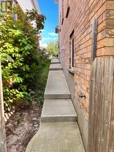 3 Drohan Dr in Guelph, ON - Building Photo - Building Photo