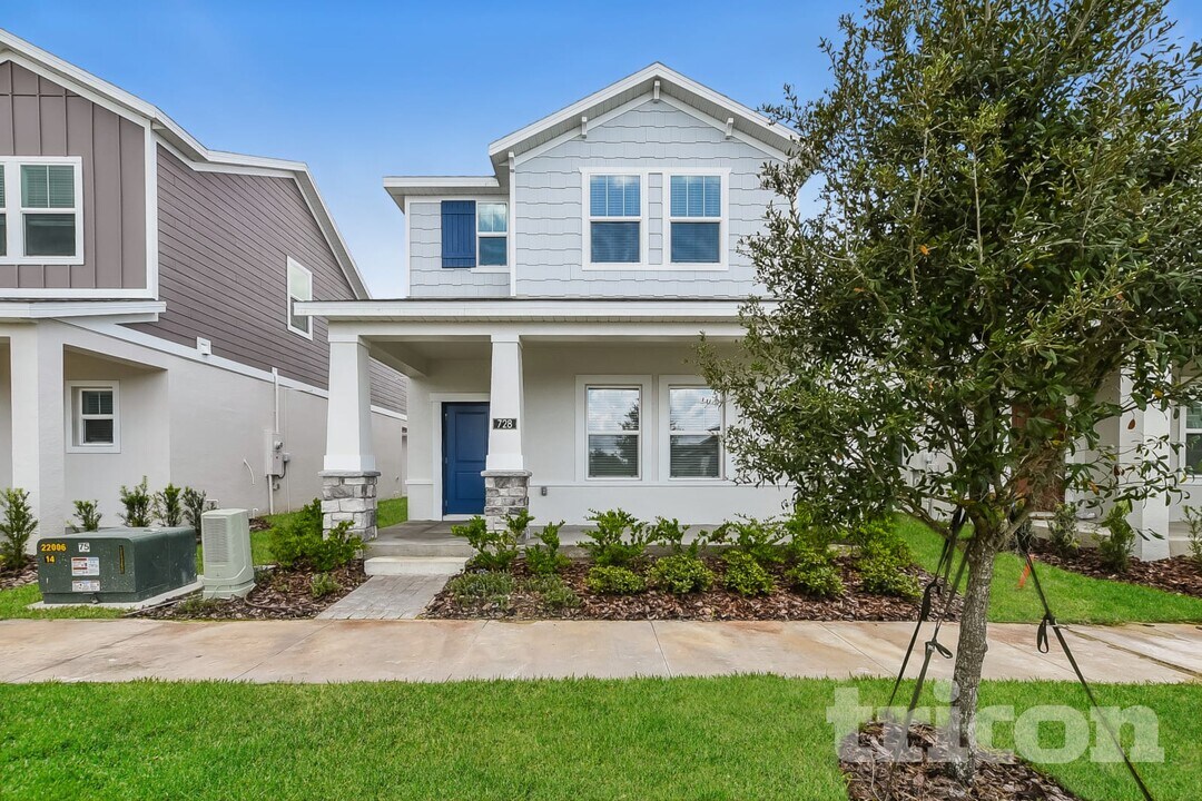 728 Squire Ave in Debary, FL - Building Photo