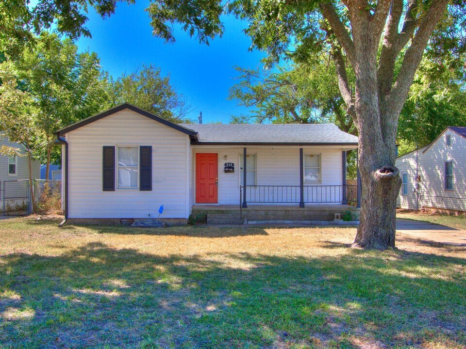 314 W Peach St in Midwest City, OK - Building Photo