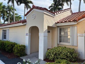 1597 Springside Dr in Weston, FL - Building Photo - Building Photo