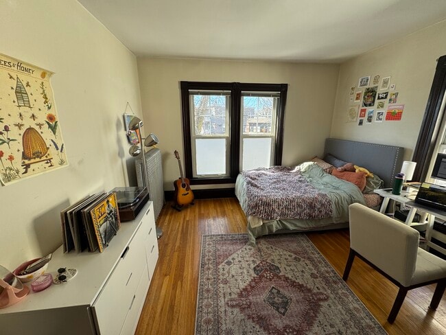 211 Holland St in Somerville, MA - Building Photo - Building Photo