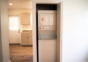 8206 Old Harford Rd, Unit 1 in Parkville, MD - Building Photo - Building Photo