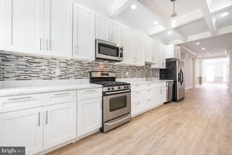 71 Dolphin St in Baltimore, MD - Building Photo - Building Photo