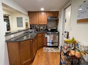 14 Central Ave N in Nyack, NY - Building Photo - Building Photo