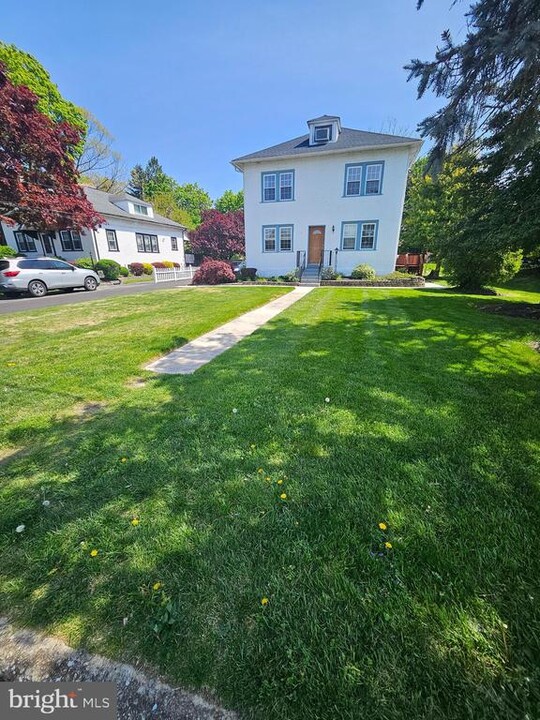 8 Potts Ave in Norristown, PA - Foto de edificio