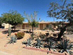 15841 N Sunny Ln in Surprise, AZ - Building Photo - Building Photo