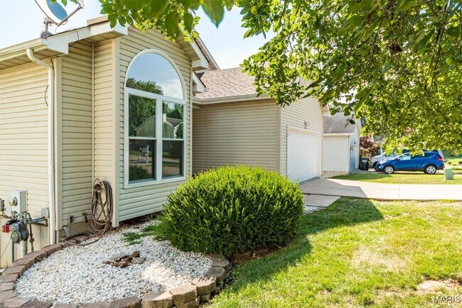 3431 Rockwood Forest Ct in Arnold, MO - Foto de edificio - Building Photo