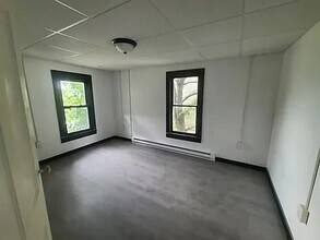 125 Walnut St in Dunmore, PA - Building Photo - Building Photo