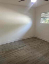 229 E 57th St in Long Beach, CA - Building Photo - Building Photo