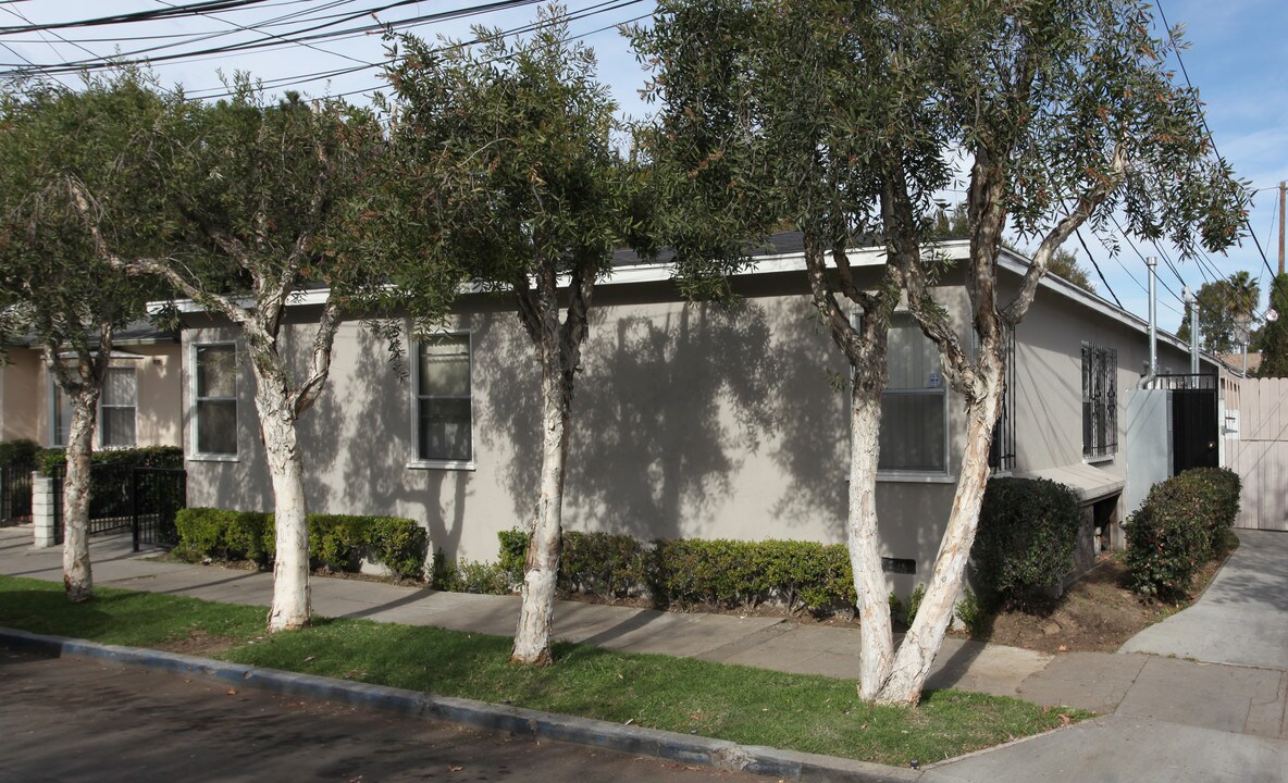 1705 E 5th St in Long Beach, CA - Building Photo