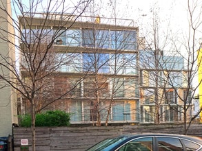 580 Carroll St in Brooklyn, NY - Building Photo - Building Photo