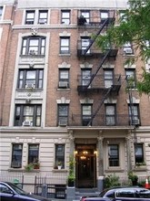 711 West 180th Street in New York, NY - Building Photo - Building Photo