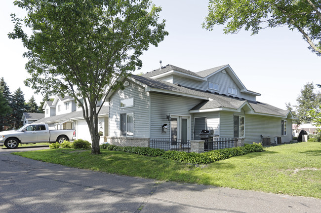 At The Lake Town Homes in White Bear Lake, MN - Building Photo - Building Photo