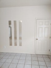 207 Water Point in Bandera, TX - Foto de edificio - Building Photo