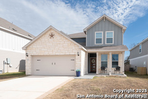 817 Black Mountain in Seguin, TX - Building Photo