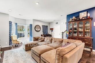 7370 Pebble Lake Dr in Mechanicsville, VA - Building Photo - Building Photo