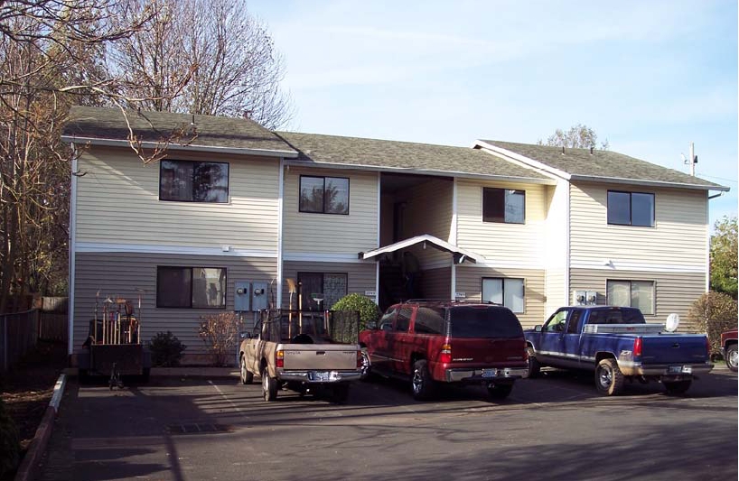 2735 SE 125th Ave in Portland, OR - Building Photo