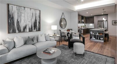 3410 Yoakum Blvd in Houston, TX - Building Photo - Building Photo