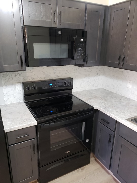 1119 Farnsworth Ave in North Tonawanda, NY - Building Photo