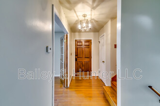 305 Cativo Dr SW in Atlanta, GA - Building Photo - Building Photo