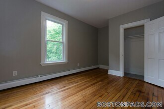 22 Highland Ave in Boston, MA - Building Photo - Building Photo