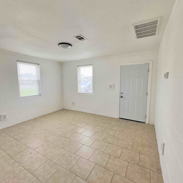 8724 Forshey St-Unit -1B in New Orleans, LA - Building Photo