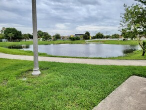 4150 78th Ave N-Unit -210 in Pinellas Park, FL - Building Photo - Building Photo