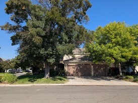 2550 E Christopher Dr in Fresno, CA - Building Photo