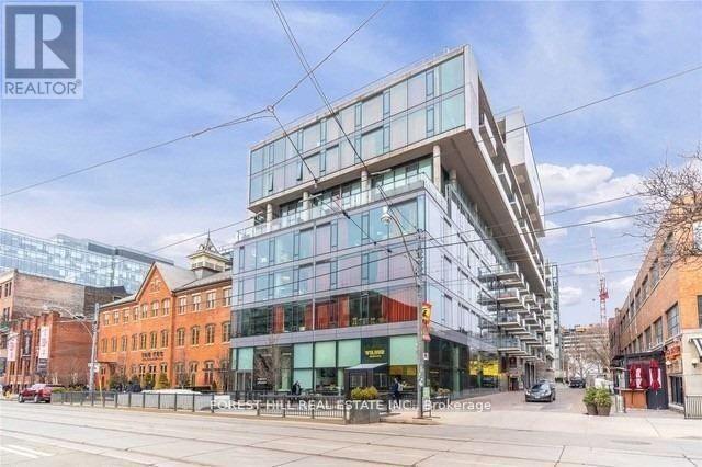 property at 560-560 King St W