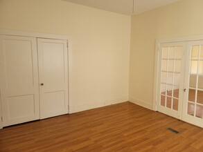 446 W Railroad Ave in Batesburg-leesville, SC - Foto de edificio - Building Photo