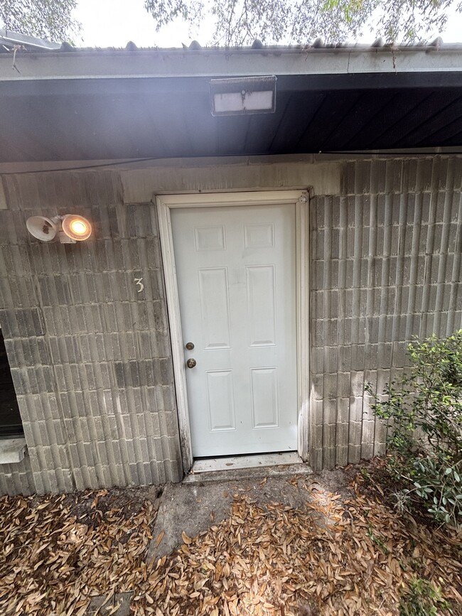 property at 2321 SW 31st Pl