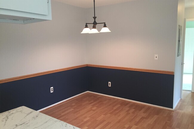 36 Bolton Ct in Franklin Township, NJ - Building Photo - Building Photo