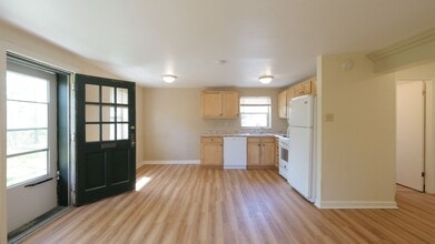 25 Lincoln Ave in Bellevue, PA - Building Photo - Building Photo