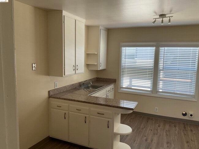 510 McLaughlin St in Richmond, CA - Building Photo - Building Photo