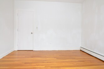 365 Charles St, Unit #1 in Malden, MA - Building Photo - Building Photo
