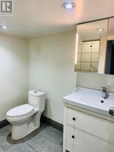 53 Freshspring Dr in Brampton, ON - Building Photo - Building Photo