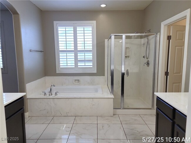 343 Botanic Gardens Dr