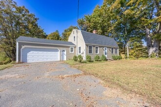101 Hungary Rd in Granby, CT - Building Photo - Building Photo