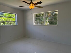 11535 SW 81st Rd in Miami, FL - Building Photo - Building Photo