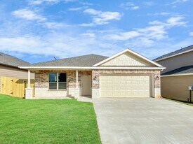 13067 Clear View Dr in Willis, TX - Building Photo