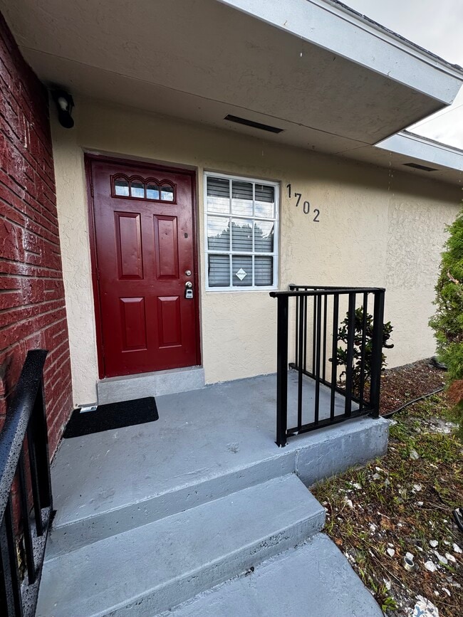property at 1702 Barton Ct