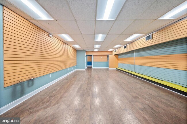 807 Eastern Blvd, Unit SUITE 1 in Essex, MD - Building Photo - Building Photo