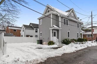 22 Myrtle St in Watertown, MA - Building Photo - Building Photo