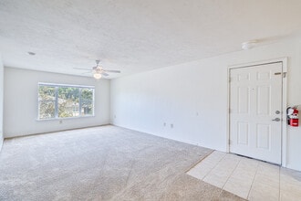 Eden Park at Ironwood in Gainesville, FL - Building Photo - Building Photo