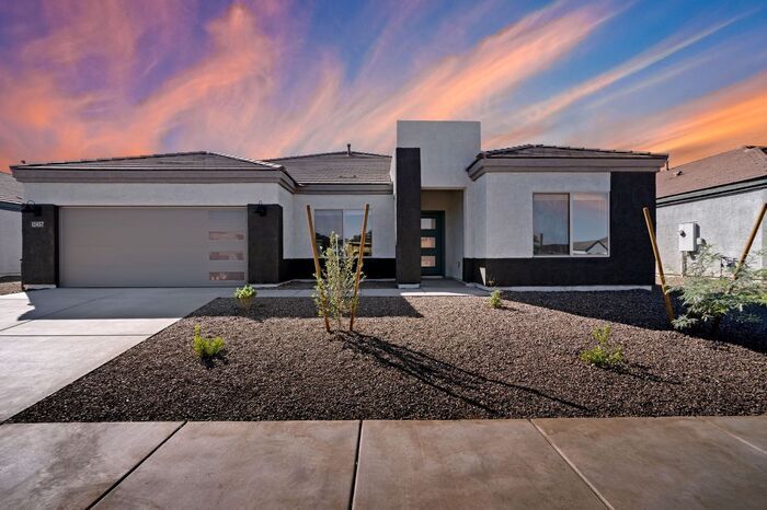 12457 W Old Farm Dr in Marana, AZ - Building Photo